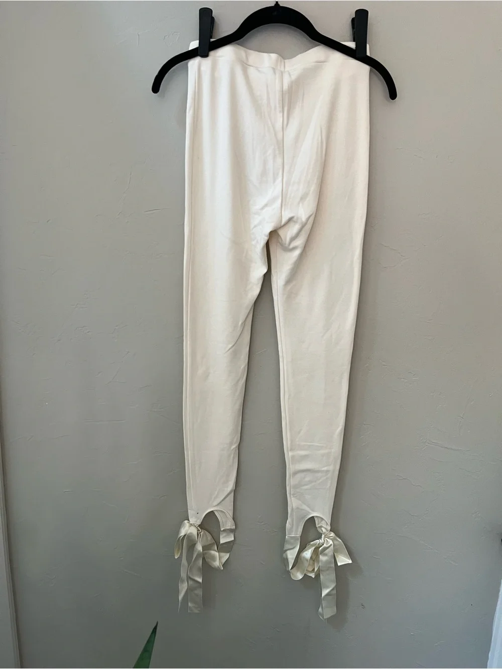 HTF SKIMS CLOUD STIRRUP LEGGINGS PANTS ECRU XS - Picture 5 of 5